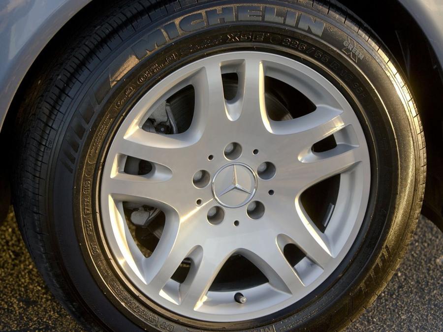  Mercedes-Benz E320 BlueTEC 2007 года  (фото 8 из 76)